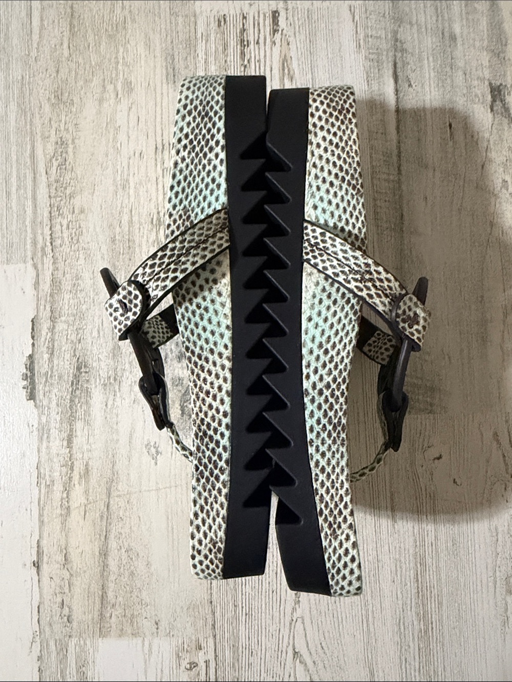 Tory Burch Miller Cloud Lug Sandals- Seaside Roccia Snakeskin Size 6.5. NWOB - Picture 8 of 16